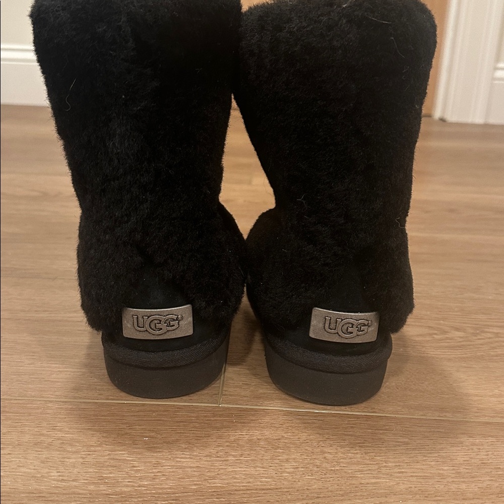 UGG Black Plush Boots (*NEW*)